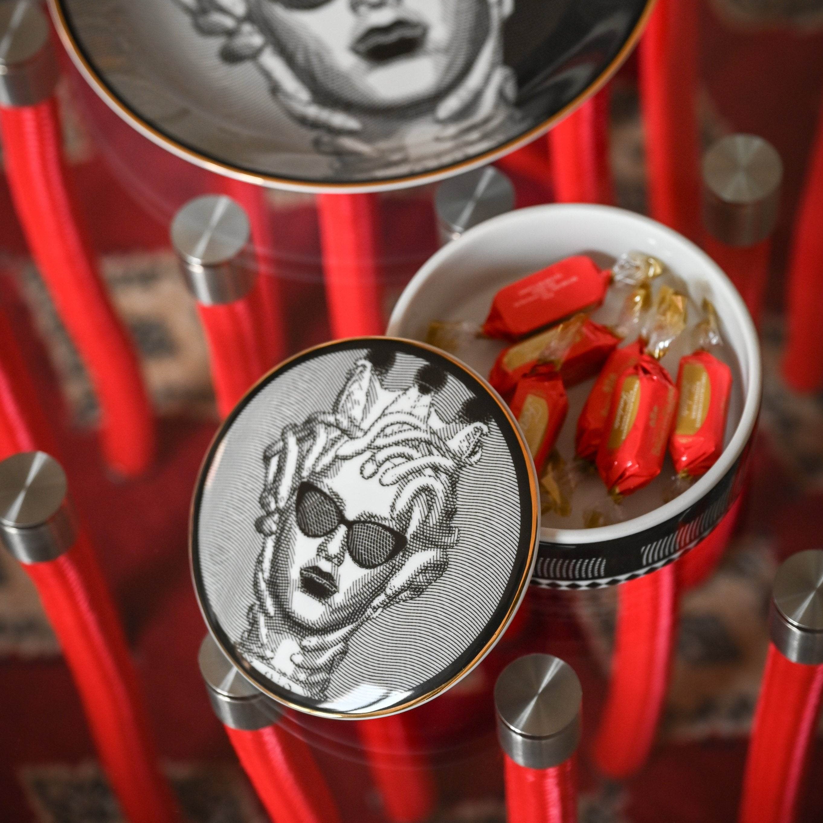 Porcelain Round Box - La Vipera - Sagrada Familia - Baci Milano