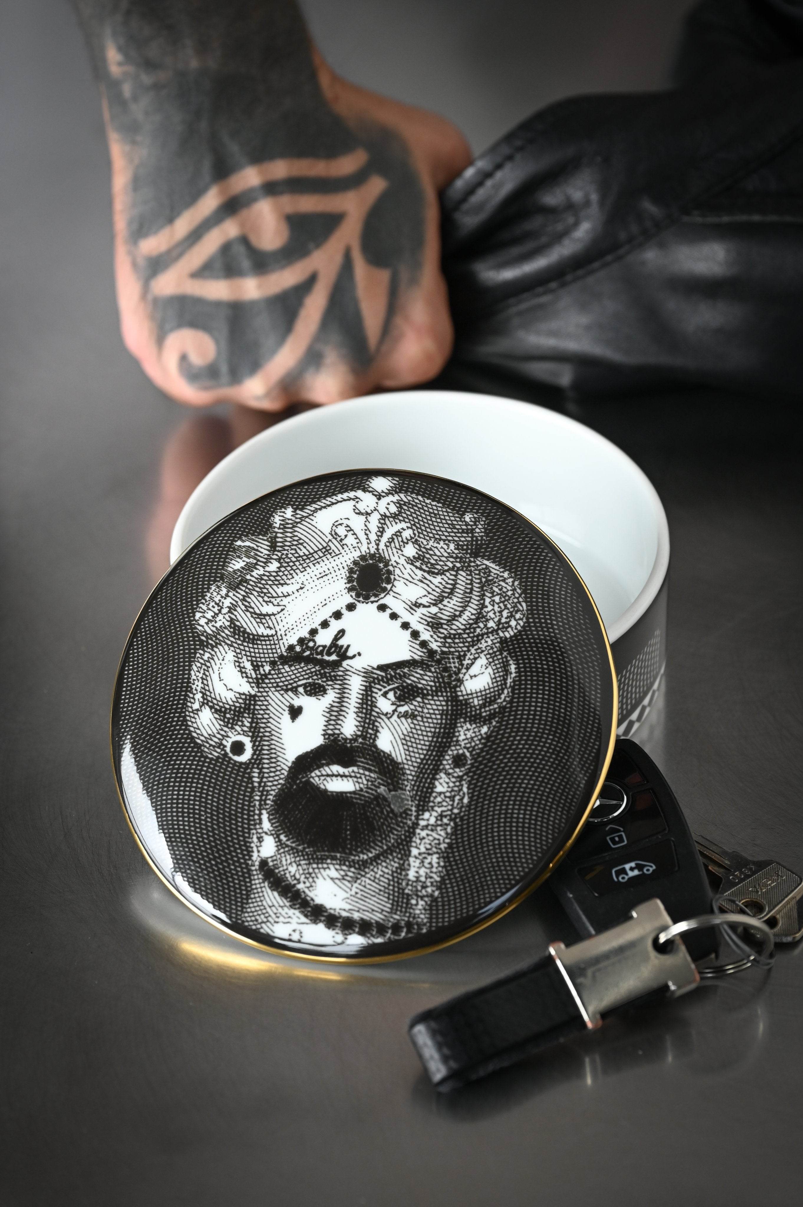 Porcelain Round Box - Il Trasgressive - Sagrada Familia - Baci Milano