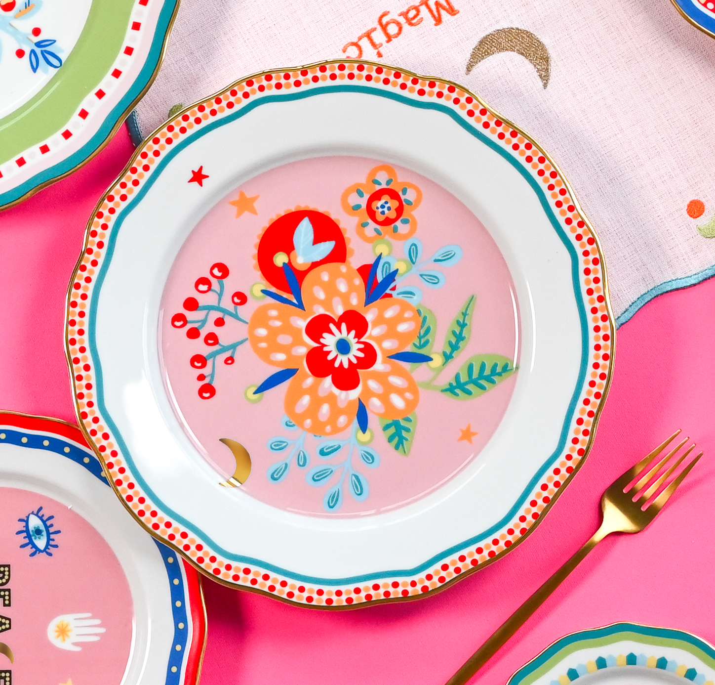 Porcelain Dinner Plate - Flower - Mamma Mia