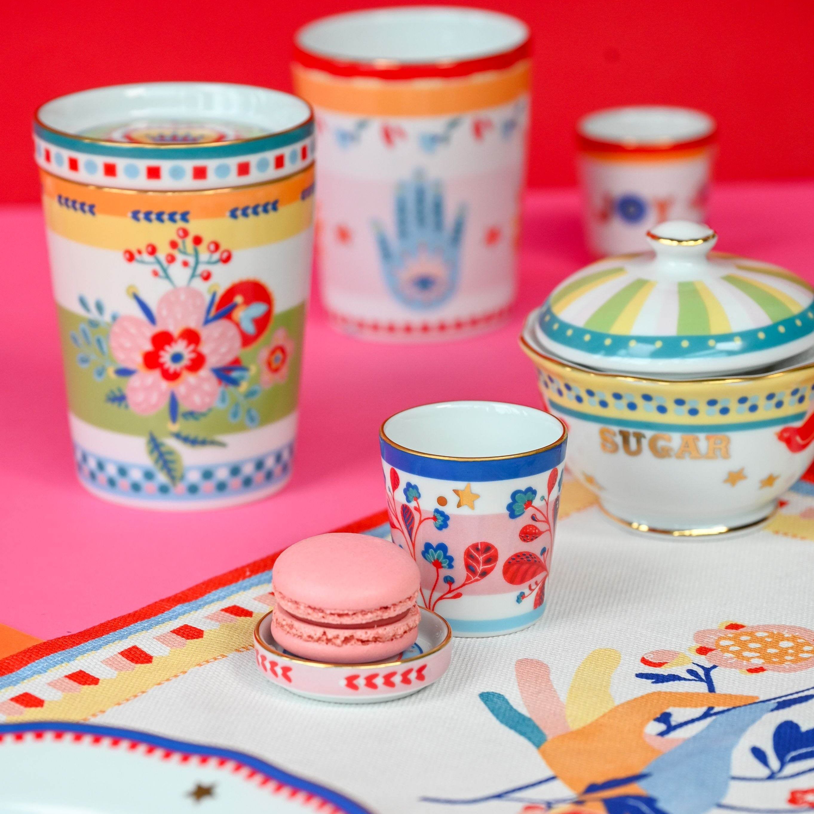 Porcelain Cup with Saucer/Lid - Hand - Mamma Mia - Baci Milano