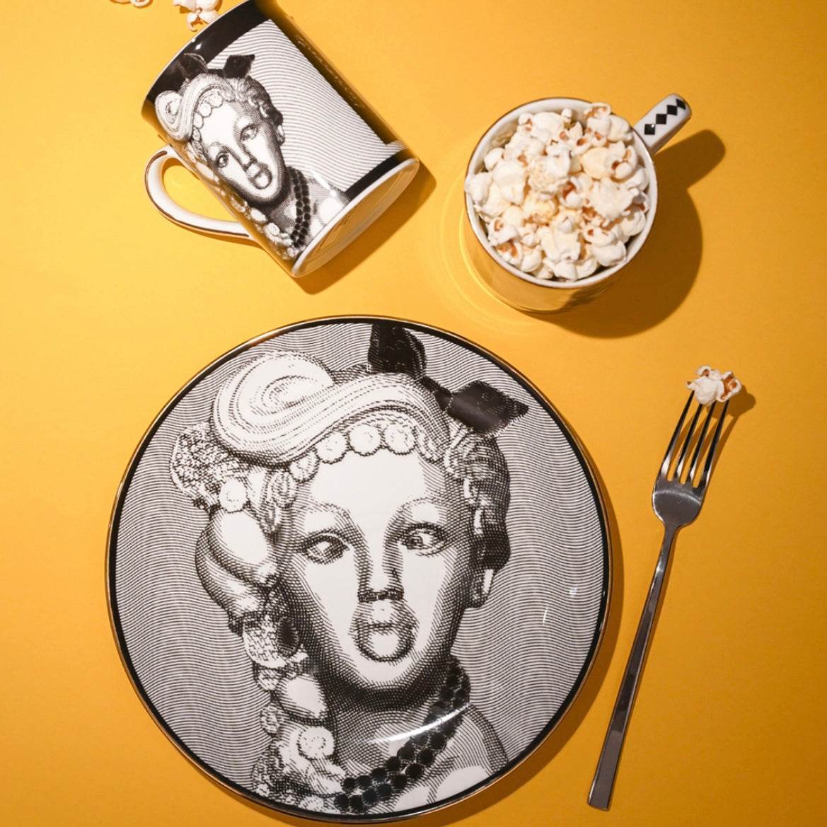 Decorative Plate - L'Irreverente - Sagrada Familia - Baci Milano