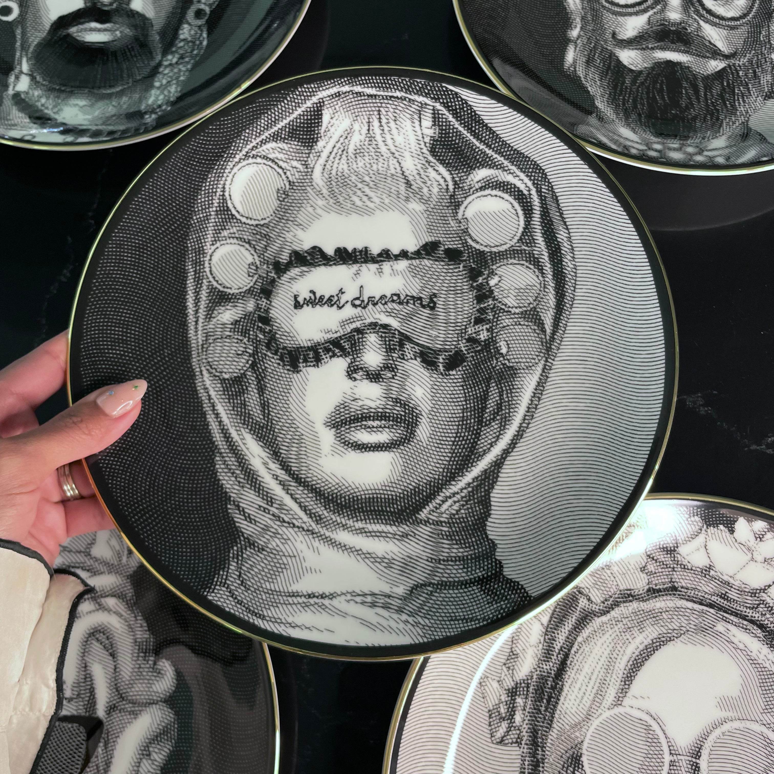 Decorative Plate - La Sognatrice - Sagrada Familia - Baci Milano