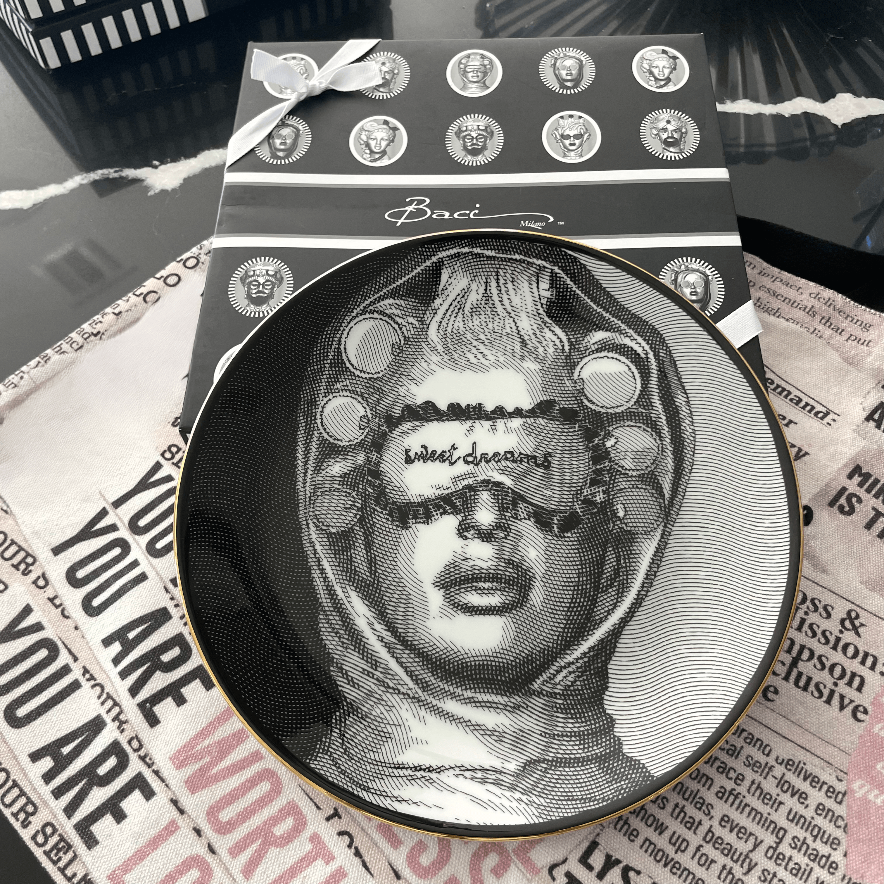 Decorative Plate - La Sognatrice - Sagrada Familia - Baci Milano