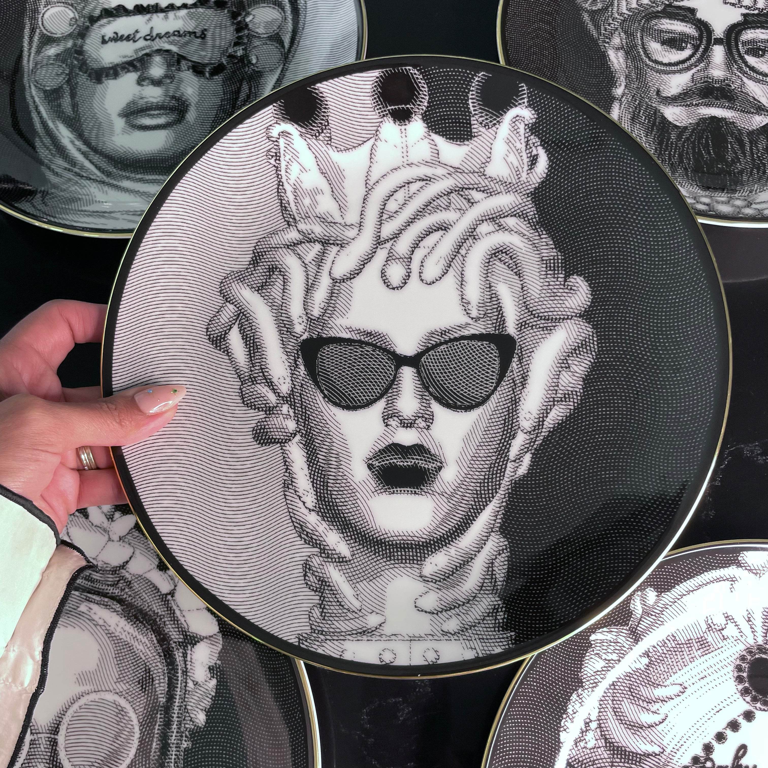 Decorative Plate - La Vipera - Sagrada Familia - Baci Milano