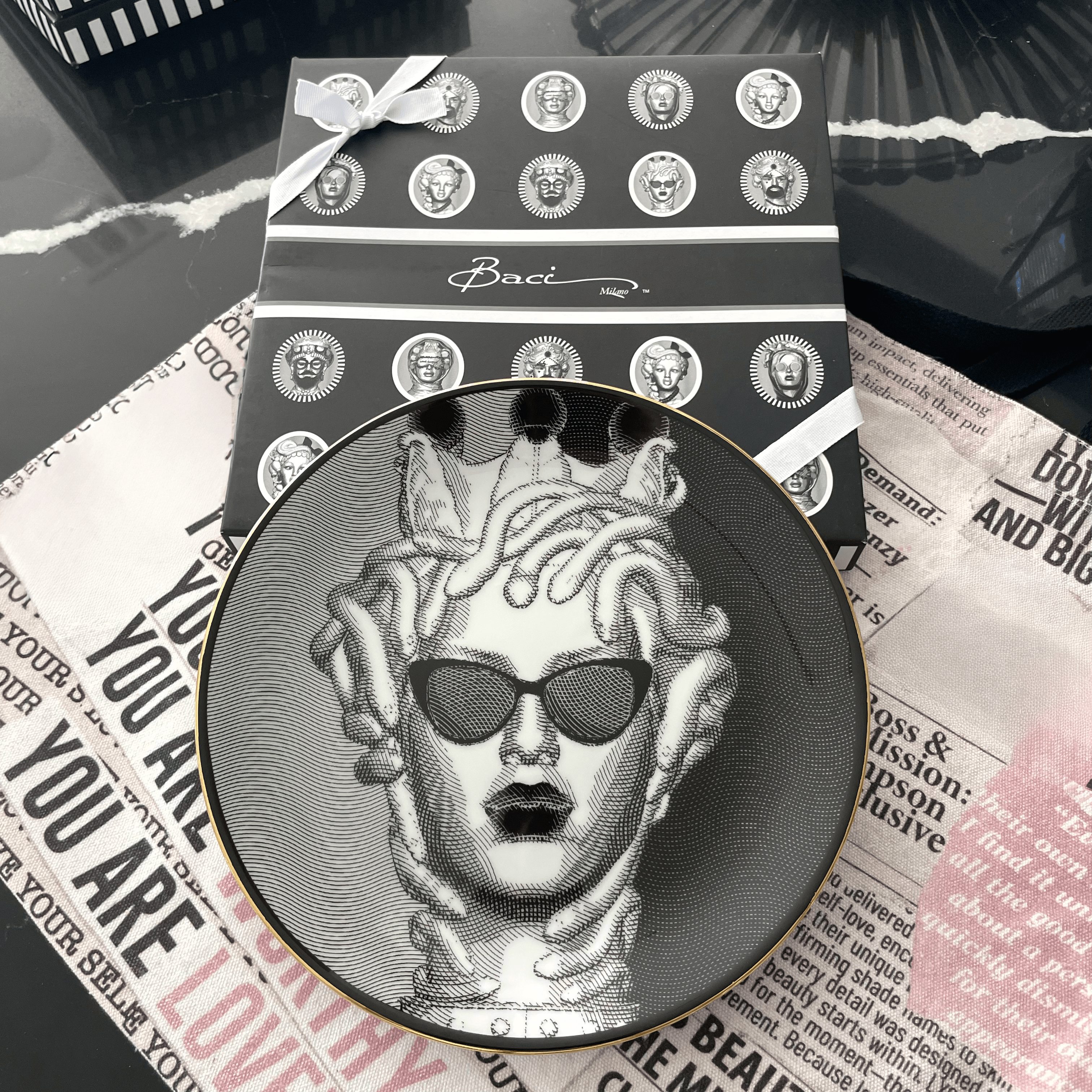 Decorative Plate - La Vipera - Sagrada Familia - Baci Milano