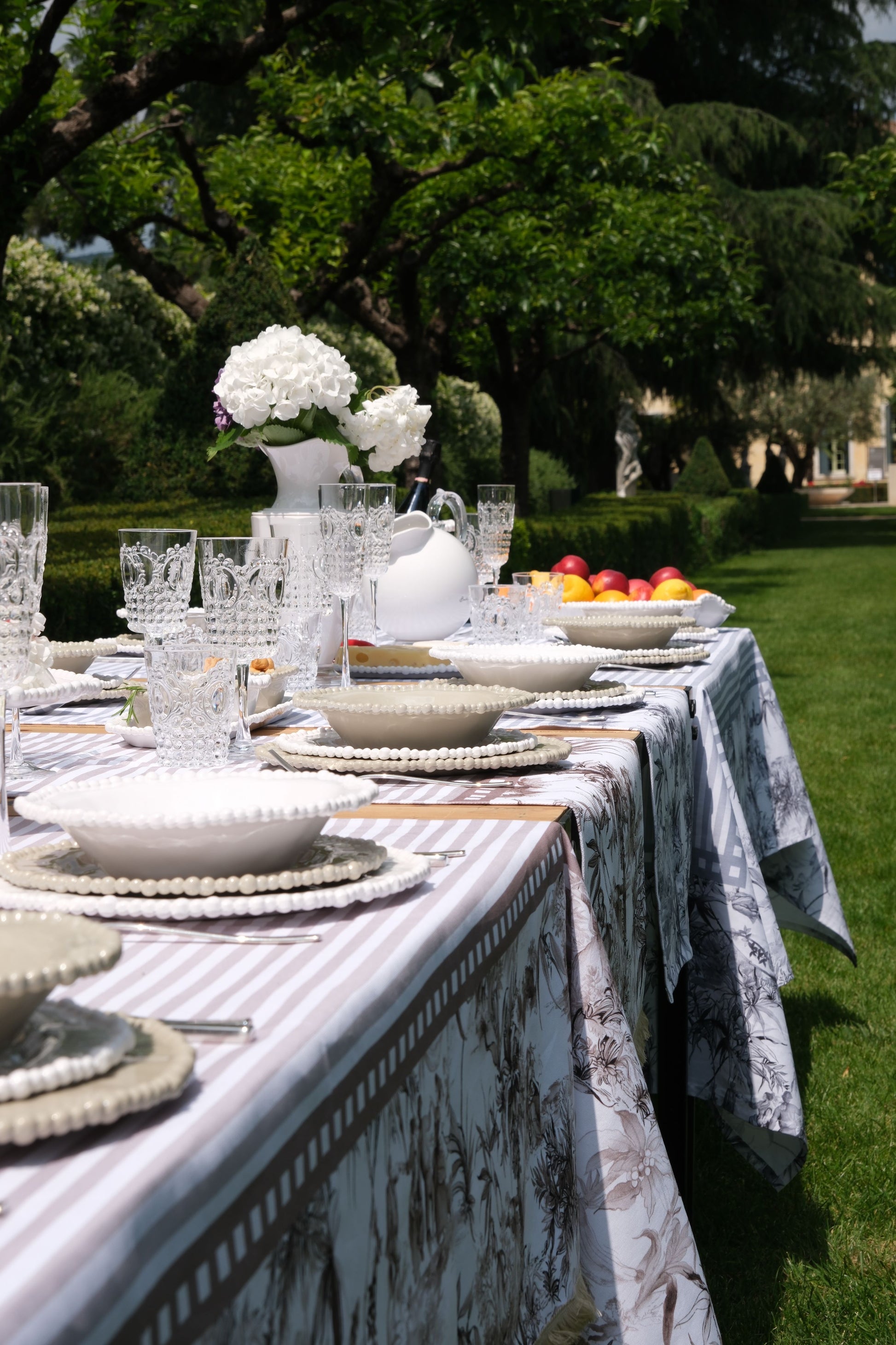 Set of 6 White Dinner Plates - Joke