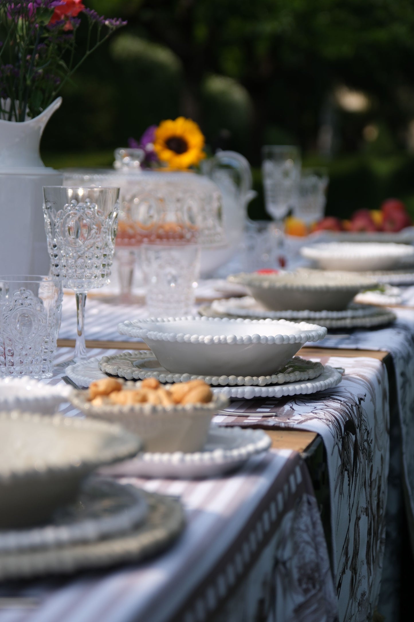 Set of 6 White Dinner Plates - Joke