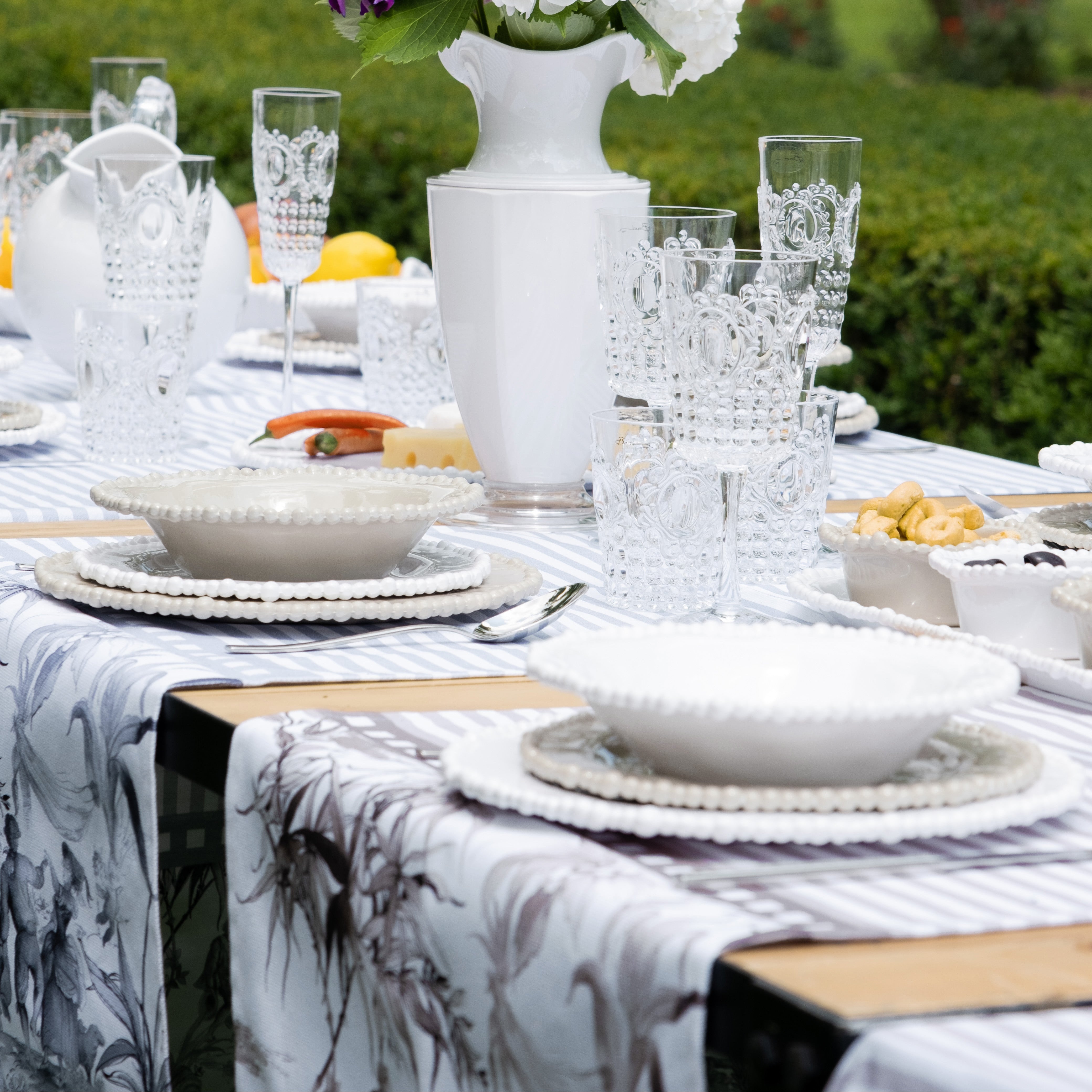 Set of 6 White Dinner Plates - Joke