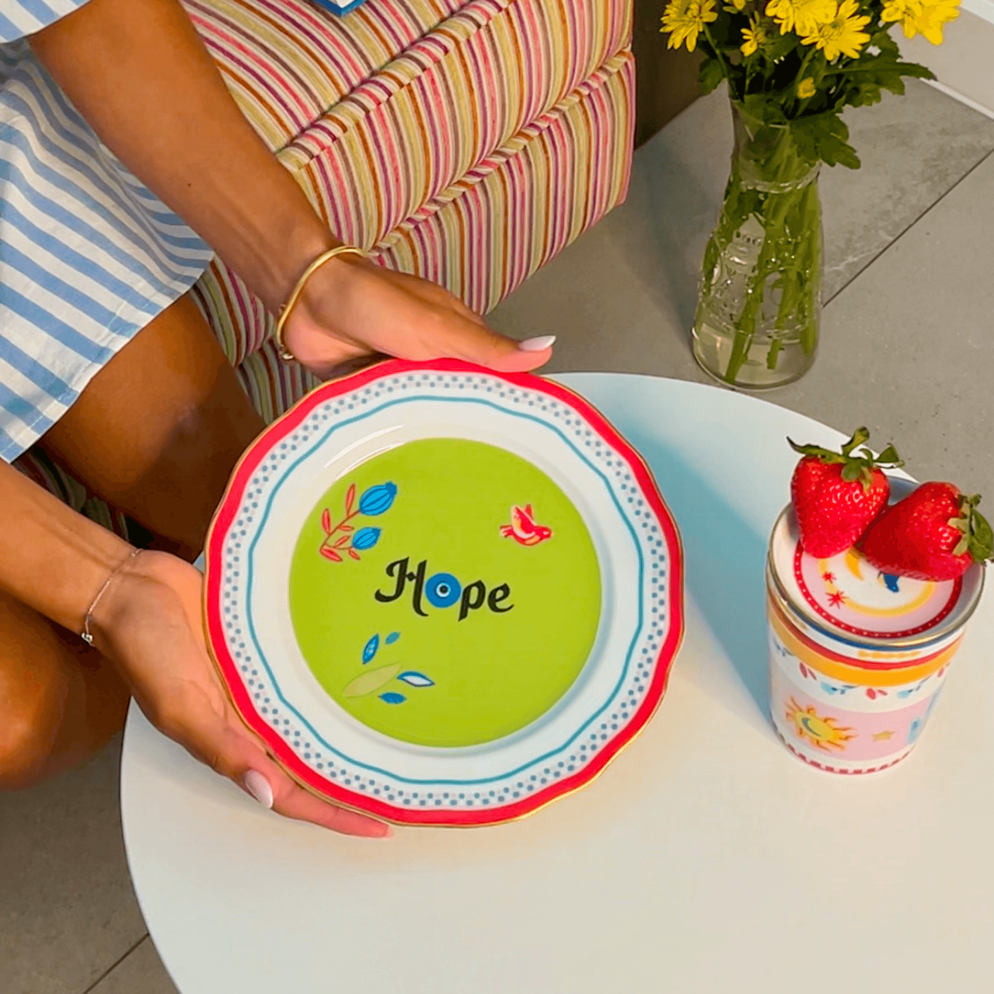 Porcelain Dessert Plate - Hope - Mamma Mia - Baci Milano