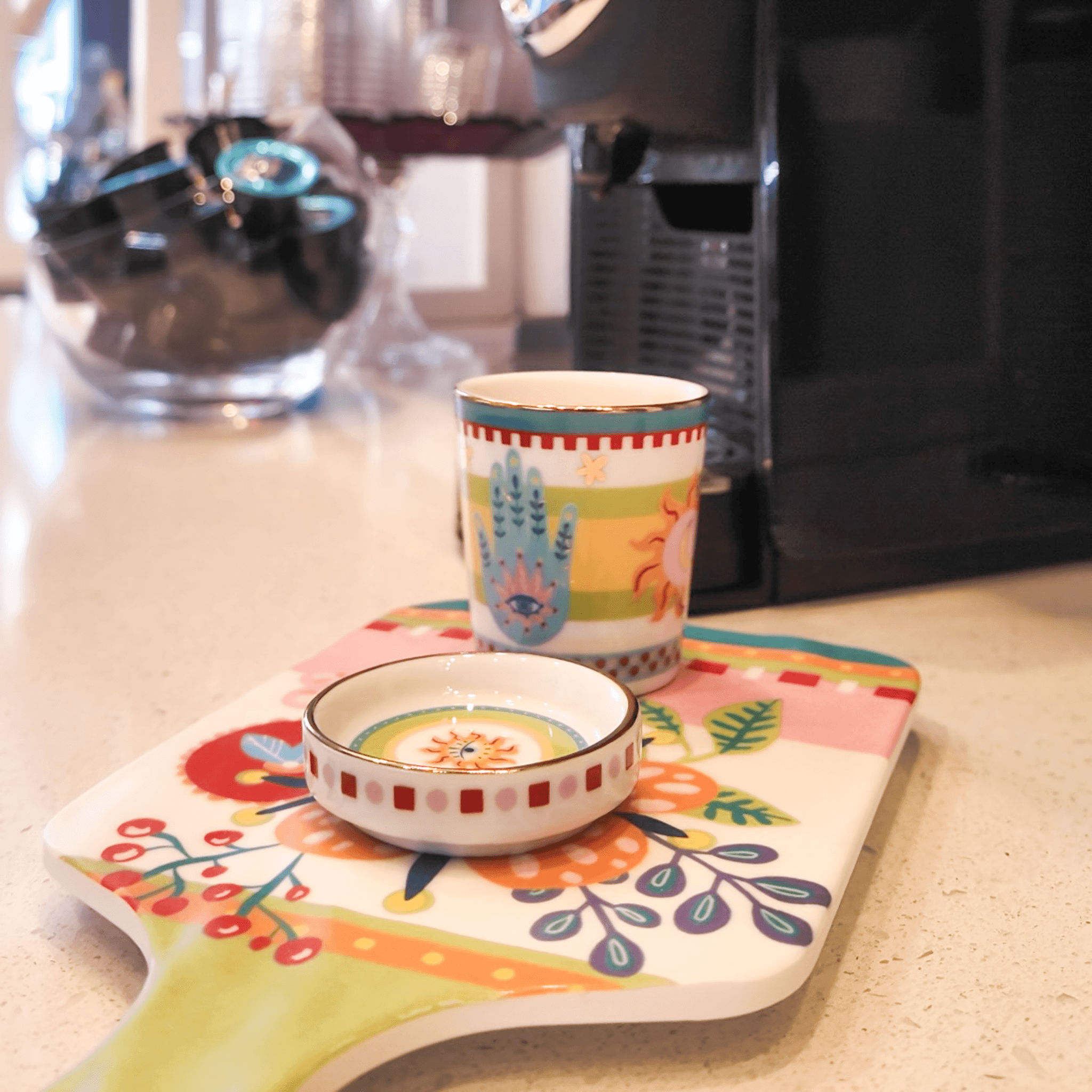 Porcelain Espresso Cup with Saucer/Lid - The Hand - Mamma Mia - Baci Milano