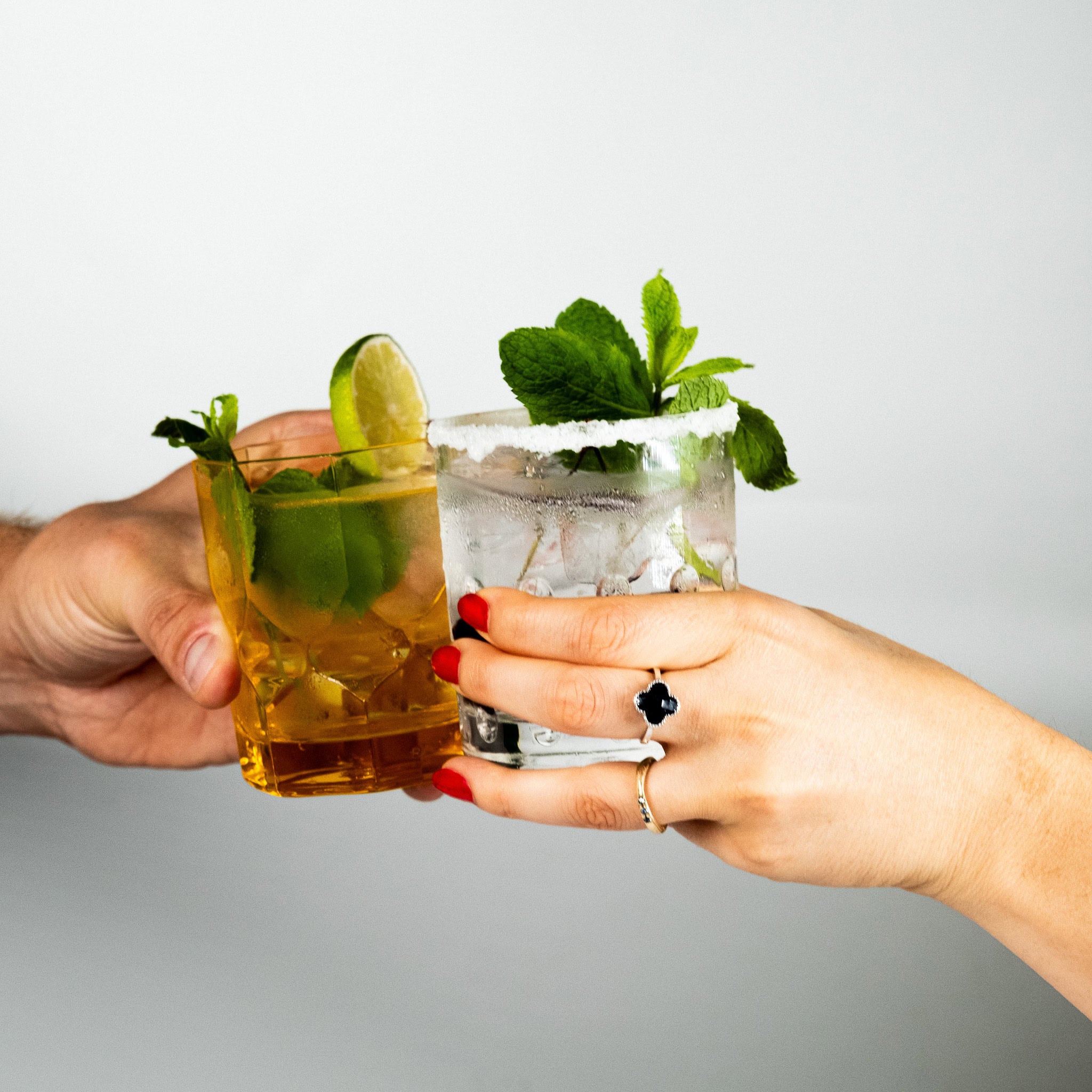 Set of 6 Transparent Water Glasses - Crystal Touch